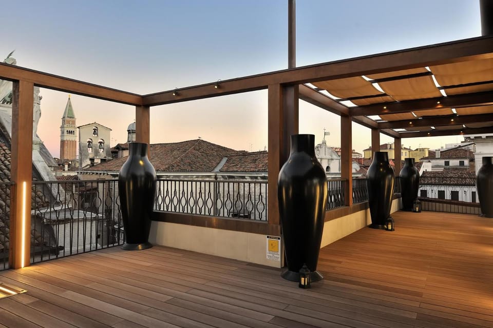 Al Theatro Palace Hotel in San Marco