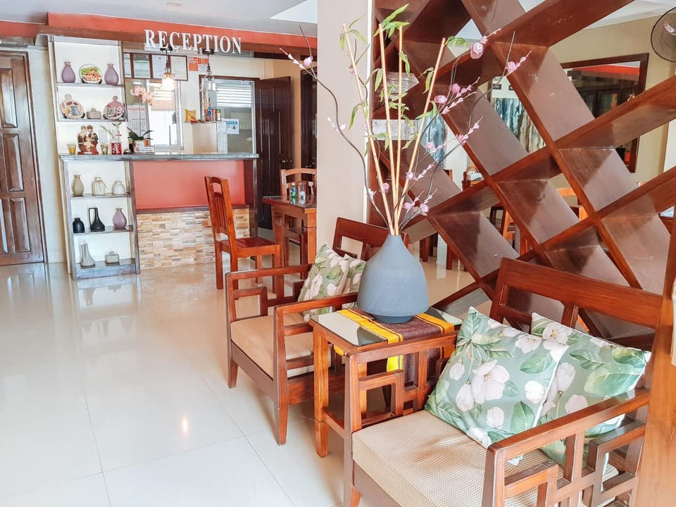 RedDoorz @ Caimito Drive Dampas Hotel in Tagbilaran City