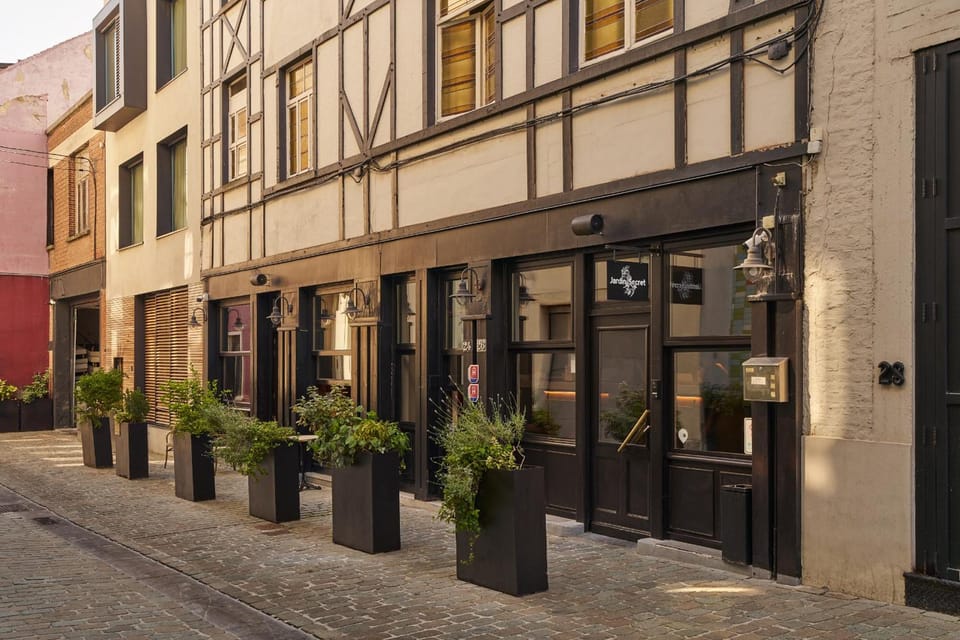 Latroupe Hotel Jardin Secret Hotel in Ixelles