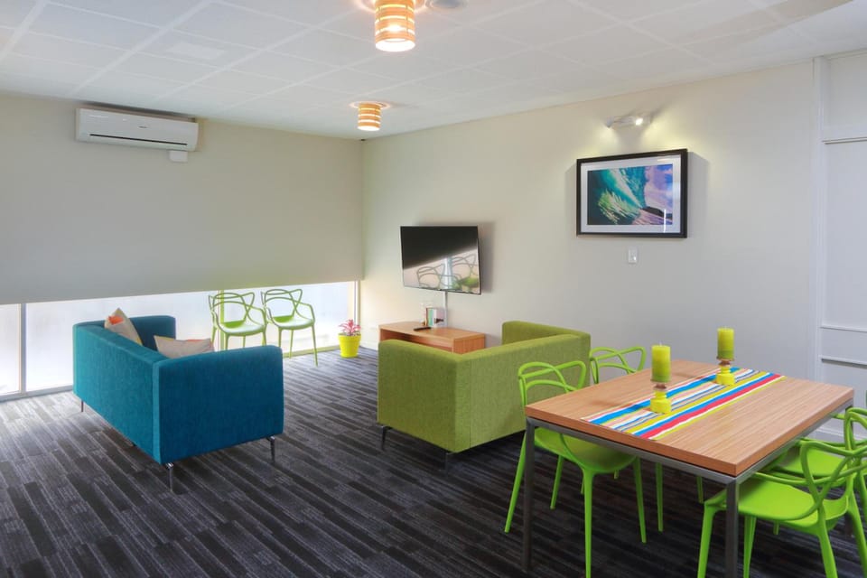 Shared lounge/TV area