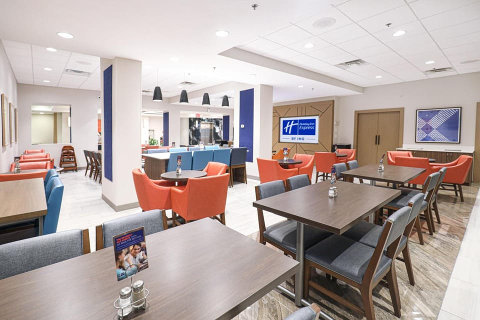 Holiday Inn Express Washington DC SW - Springfield By IHG Hotel in Springfield