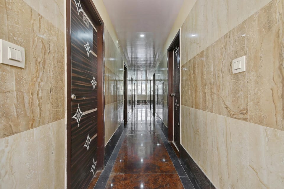 OYO Flagship Varcity Pearl Near Nexus Mall Koramangala Hotel in Bengaluru