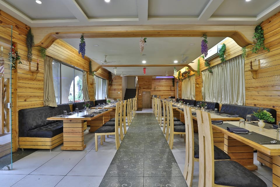 Palette - GD Hotel Hotel in Gujarat