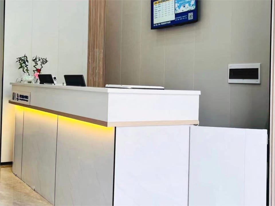 7 Days Inn East Chengdu Railway Station East Square Hotel in Chengdu