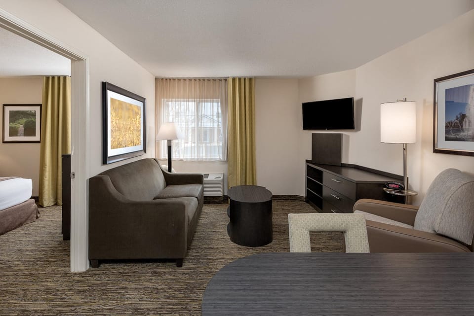 Suite room
