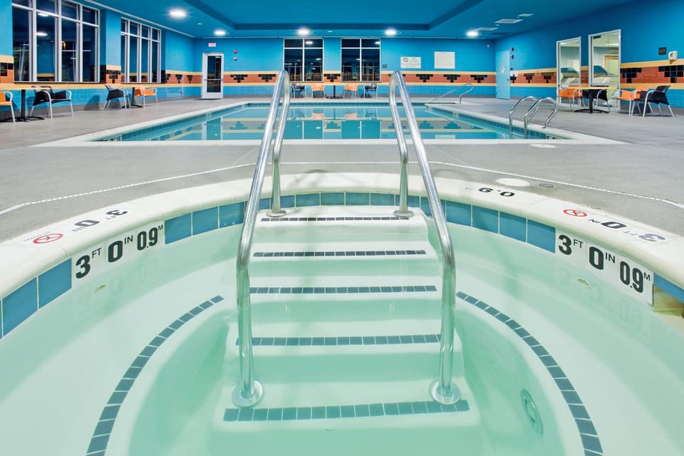 Holiday Inn Hotel & Suites Gateway By IHG Hotel in Williamsburg