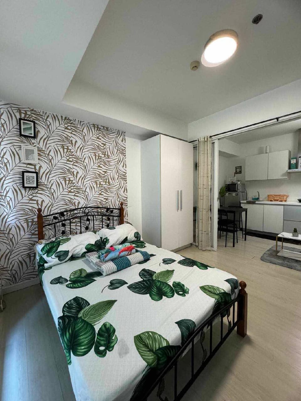azure poolview Hotel in Paranaque
