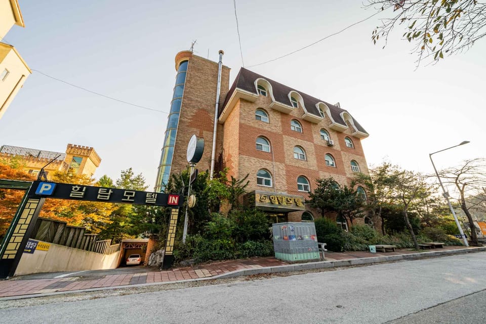 Hilltop Motel Asan Motel in South Korea