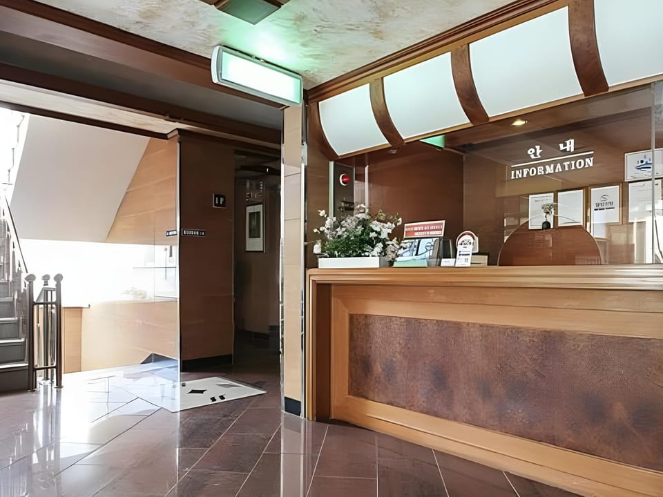 Hilltop Motel Asan Motel in South Korea