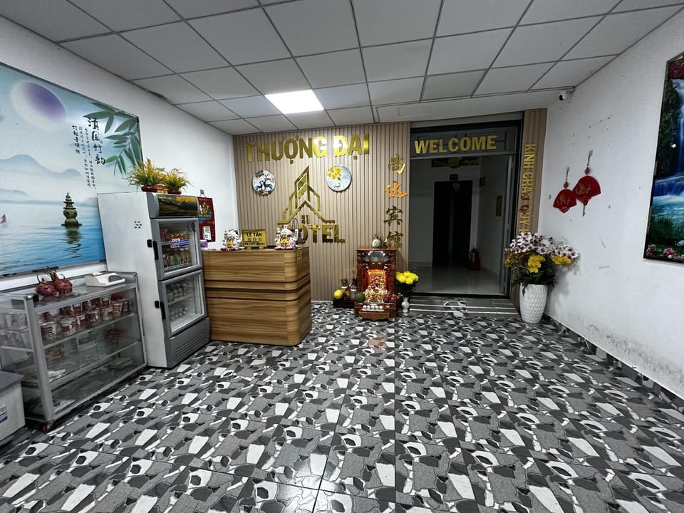 Nhà Nghỉ Thượng Đại. Motel in Ho Chi Minh City