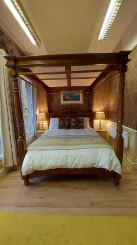 43A Crown Street Hotel in Calderdale