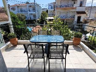 Anris Dom - In a quiet part of the center Hotel in Halkidiki