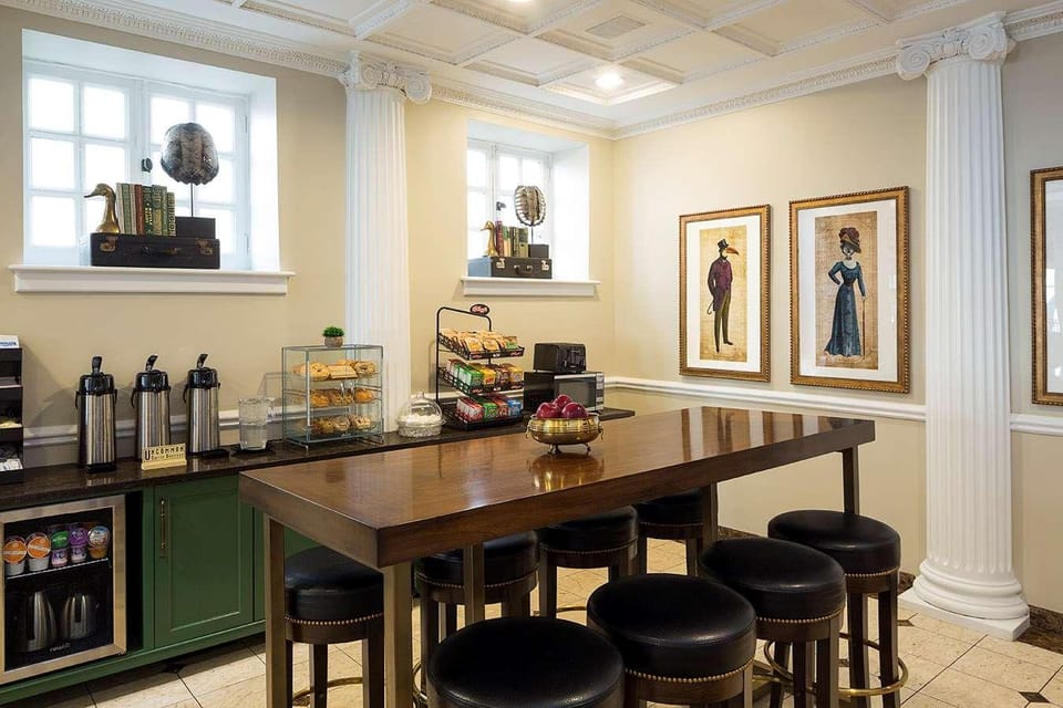 The Willows Hotel Hotel in Chicago