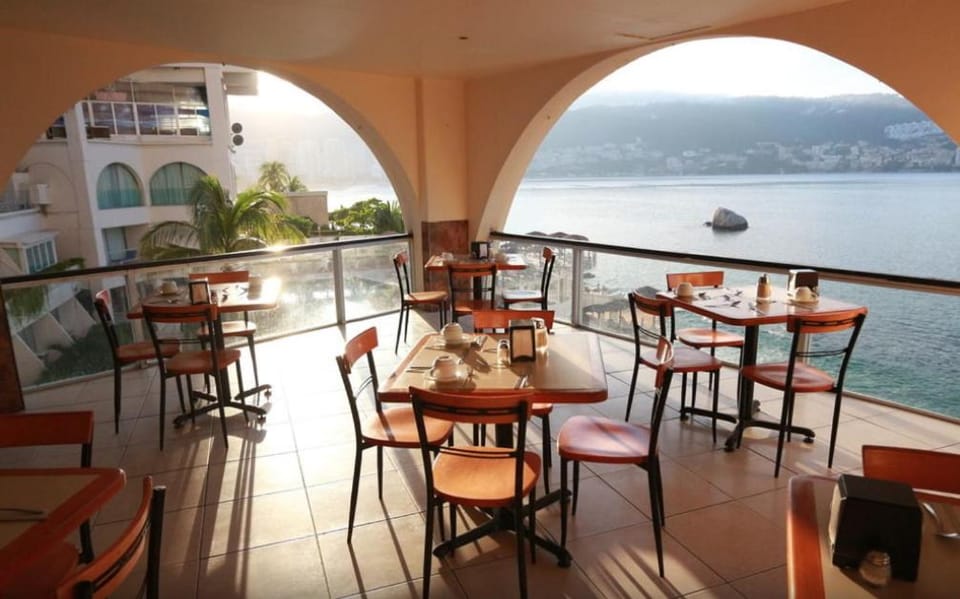 Suites Torres Gemelas VIP Hotel in Acapulco