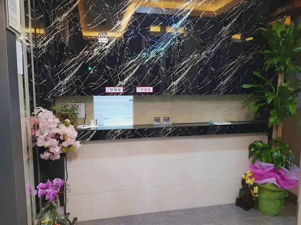 Changwon Hite Hotel Motel in South Korea