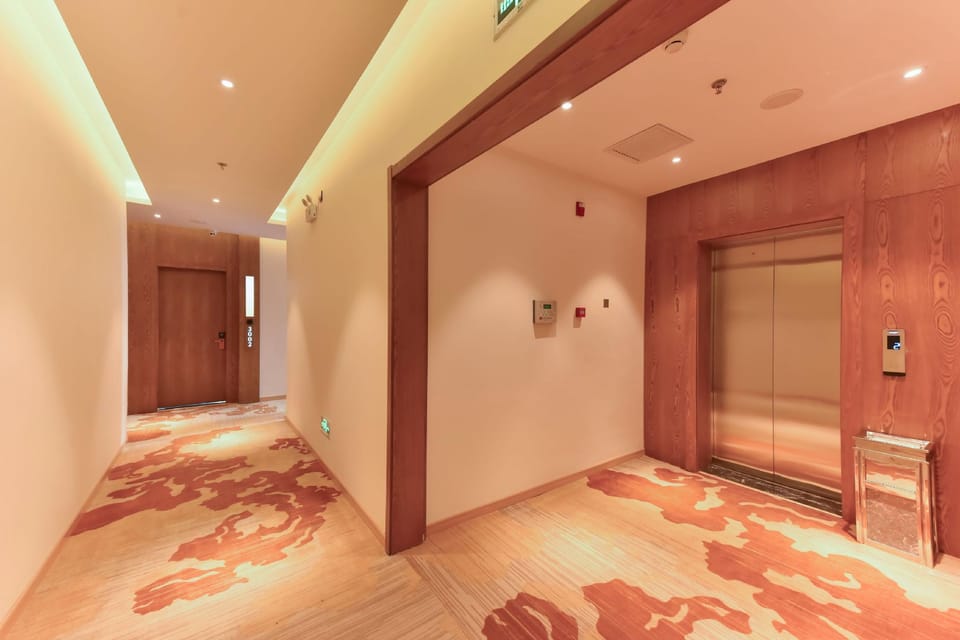 James Joyce Coffetel·Beijing Happy Valley Fatou Metro Station Hotel in Beijing