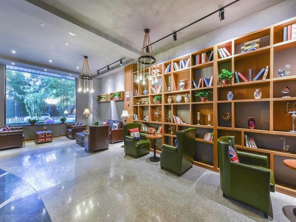 James Joyce Coffetel Beijing South Station Guang'anmen You'an Hospital Hotel in Beijing