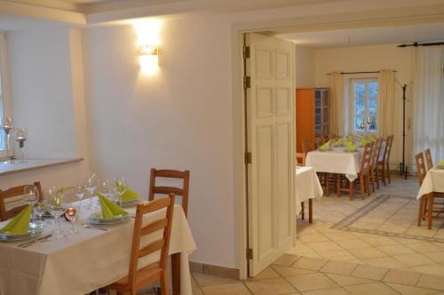 Landhaus Grafendhron Hotel in Trier-Saarburg