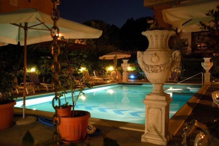 Hotel Flowers Hotel in Montecatini Terme