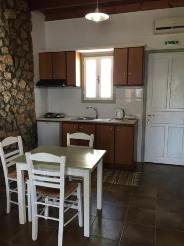 Vareladiko studios Hotel in Decentralized Administration of the Aegean