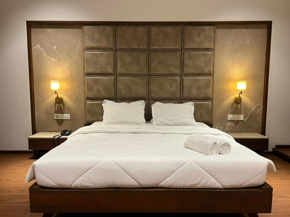 DK Club & Resort Hotel in Gujarat