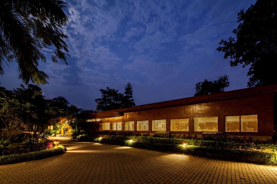 Sinclairs Retreat Dooars Hotel in West Bengal