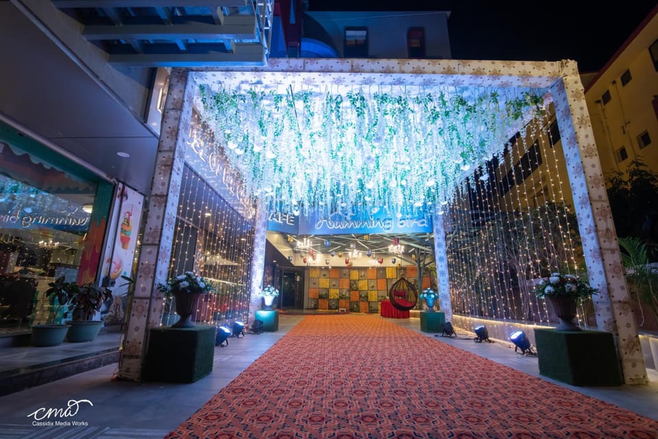 Hummingbird Hotel and Banquet Hotel in Gujarat