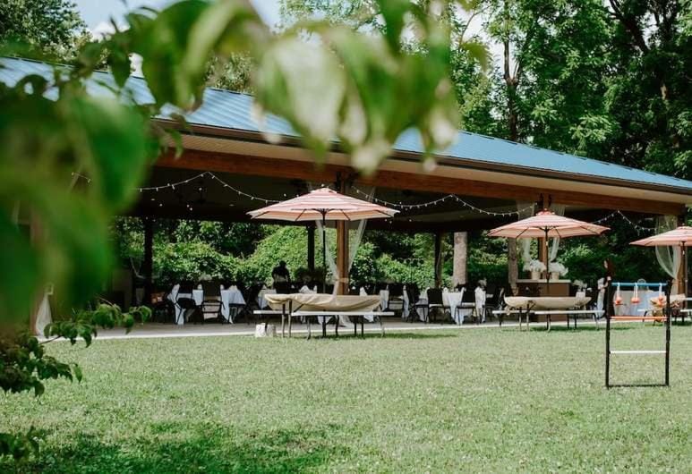 Bicentennial Inn Hotel in Shenandoah Valley
