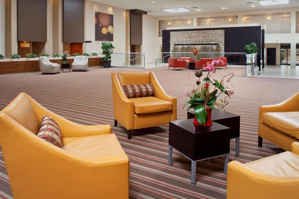 Wyndham Columbus Hotel in Worthington