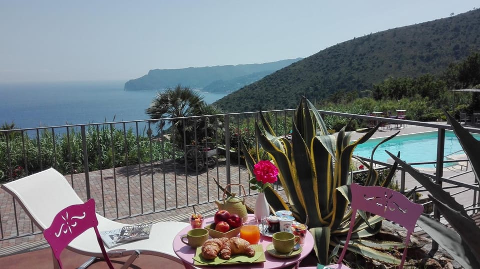 Oroverde Hotel in Bergeggi