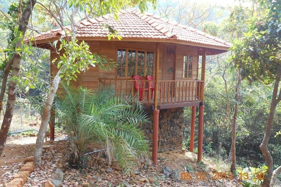 Paradise Holidays Cottage Hotel in Karnataka