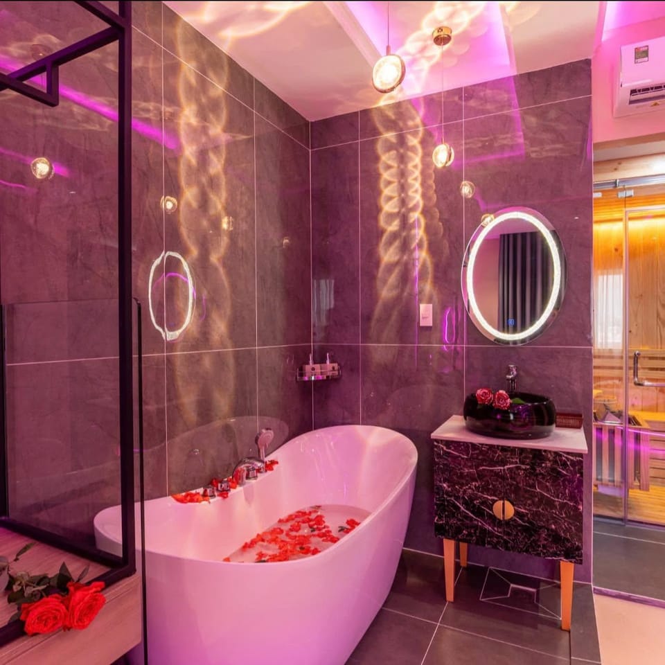 Bathtub