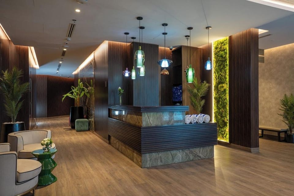 Aura Suites Hotel in Dubai