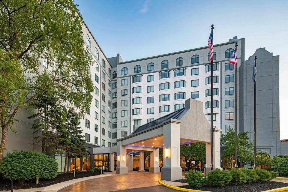 Sheraton Suites Columbus Worthington Hotel in Worthington