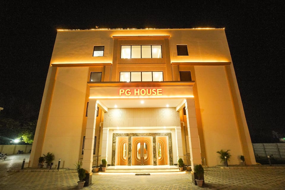 BSS PAYING GUEST HOUSE  Hotel in Uttar Pradesh