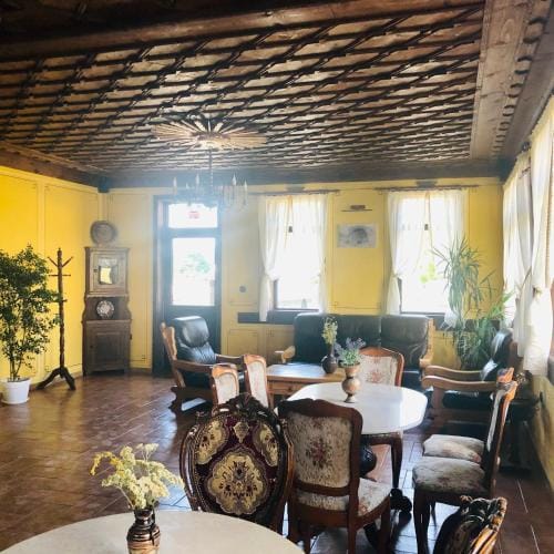 Възрожденски комплекс Чардакъ Сопот Hotel in Plovdiv Province