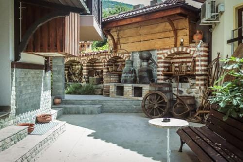 Възрожденски комплекс Чардакъ Сопот Hotel in Plovdiv Province