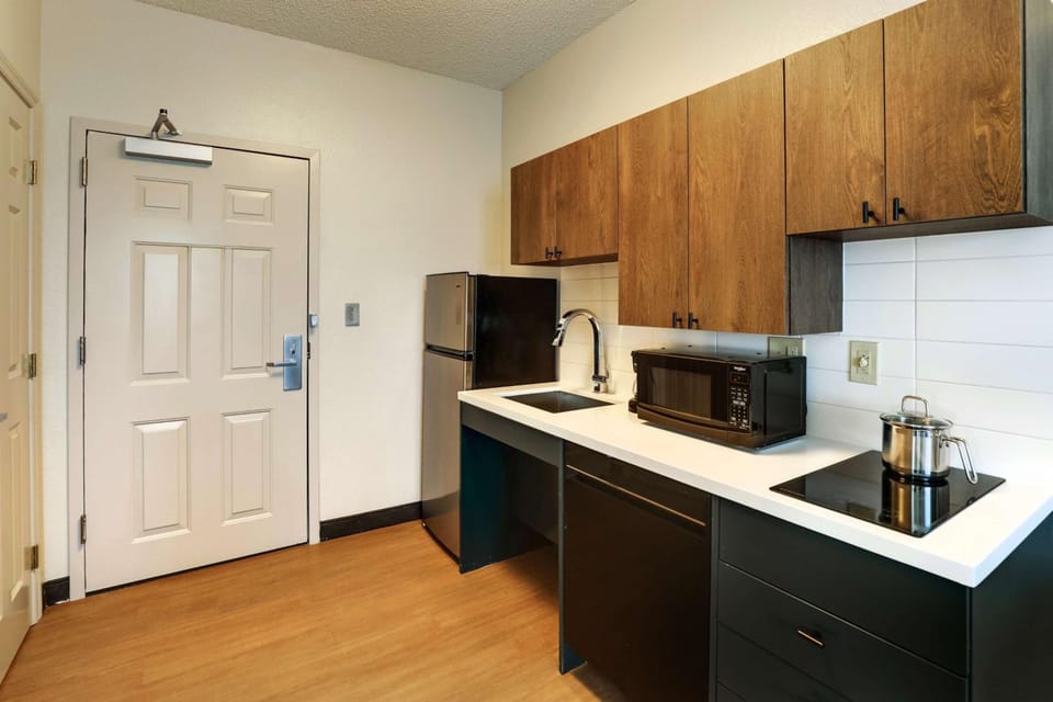 Sonesta Simply Suites Miami Airport Doral. Hotel in Doral