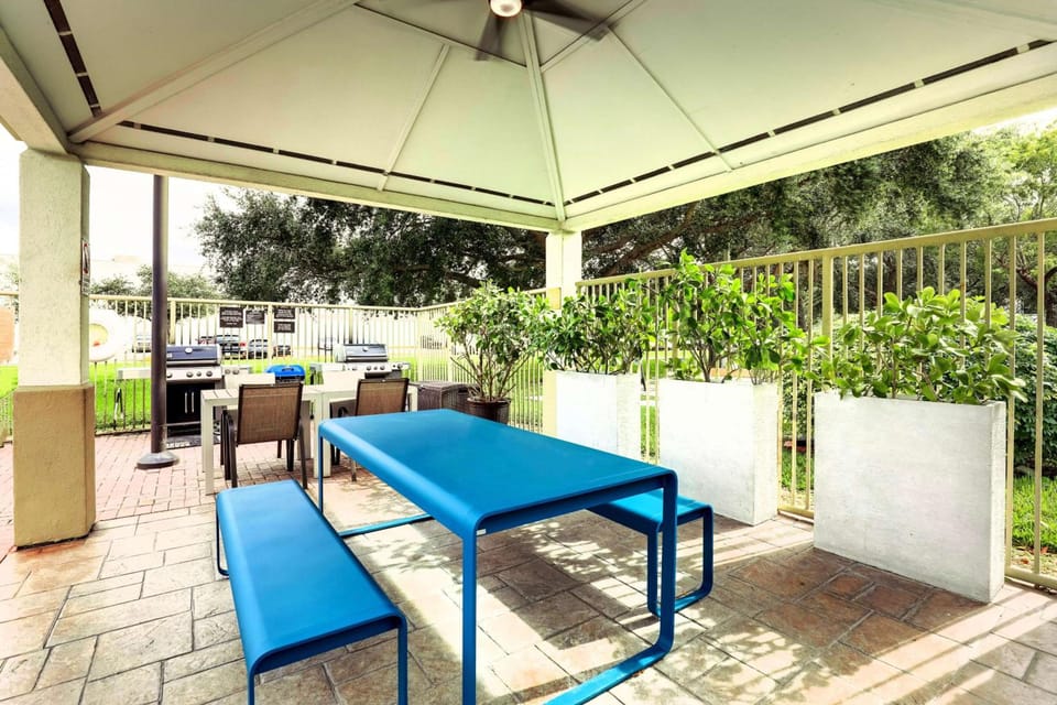 Sonesta Simply Suites Miami Airport Doral. Hotel in Doral