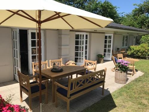 Trouville Bed & Breakfast Hotel in Zealand