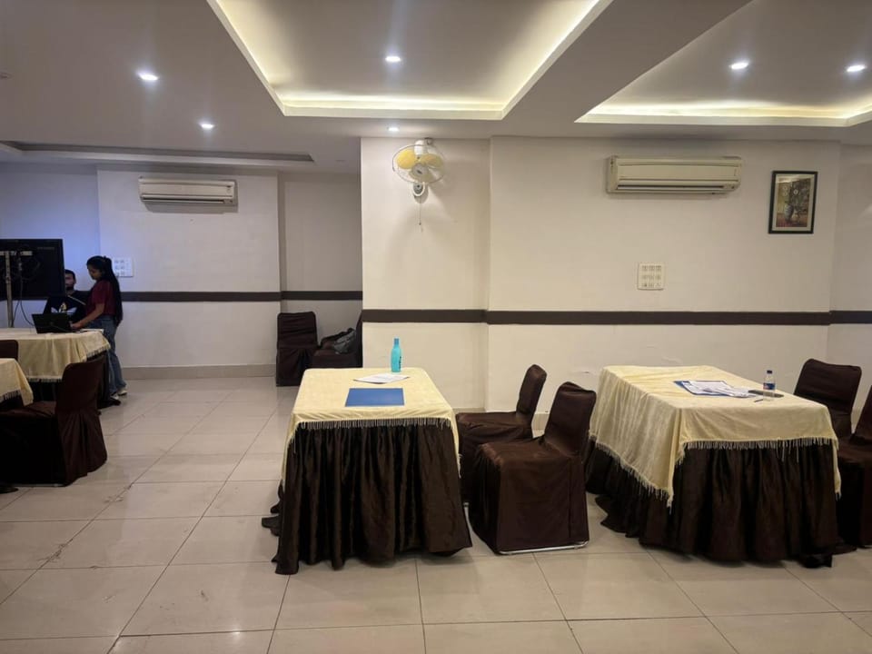 HOTEL DREAMZ Hotel in Haryana