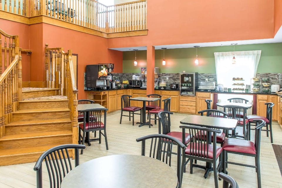 Quality Inn & Suites Columbus West - Hilliard Hotel in Hilliard