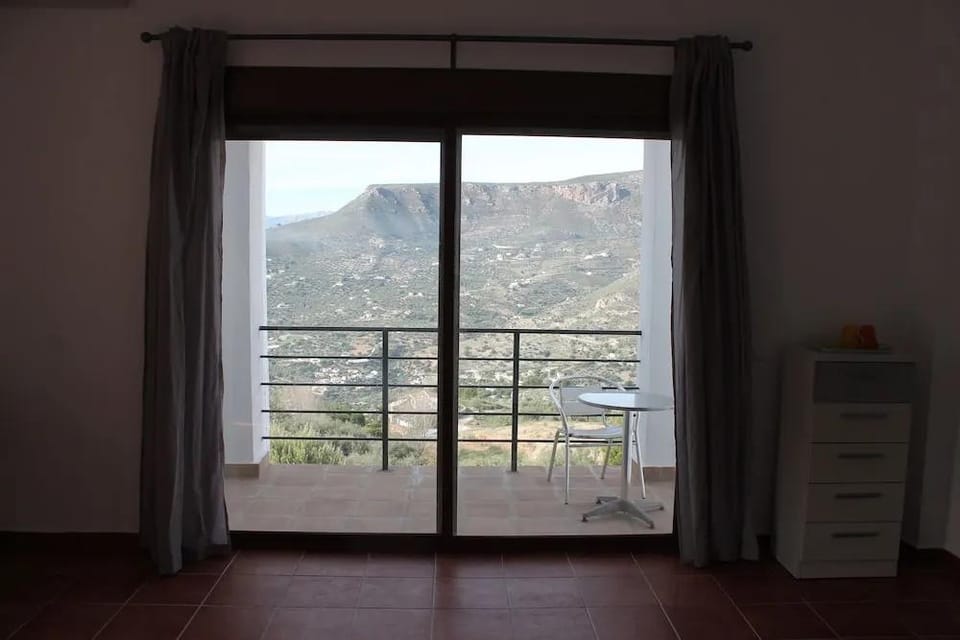 Casa Arts guest rooms Hotel in Axarquía
