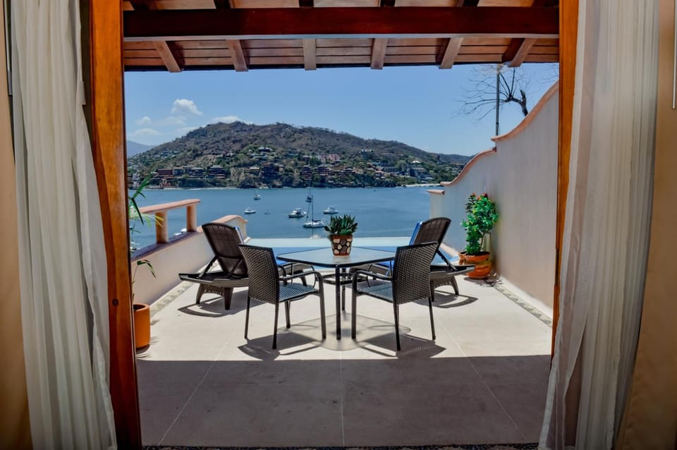Villa del Pescador Hotel in Zihuatanejo