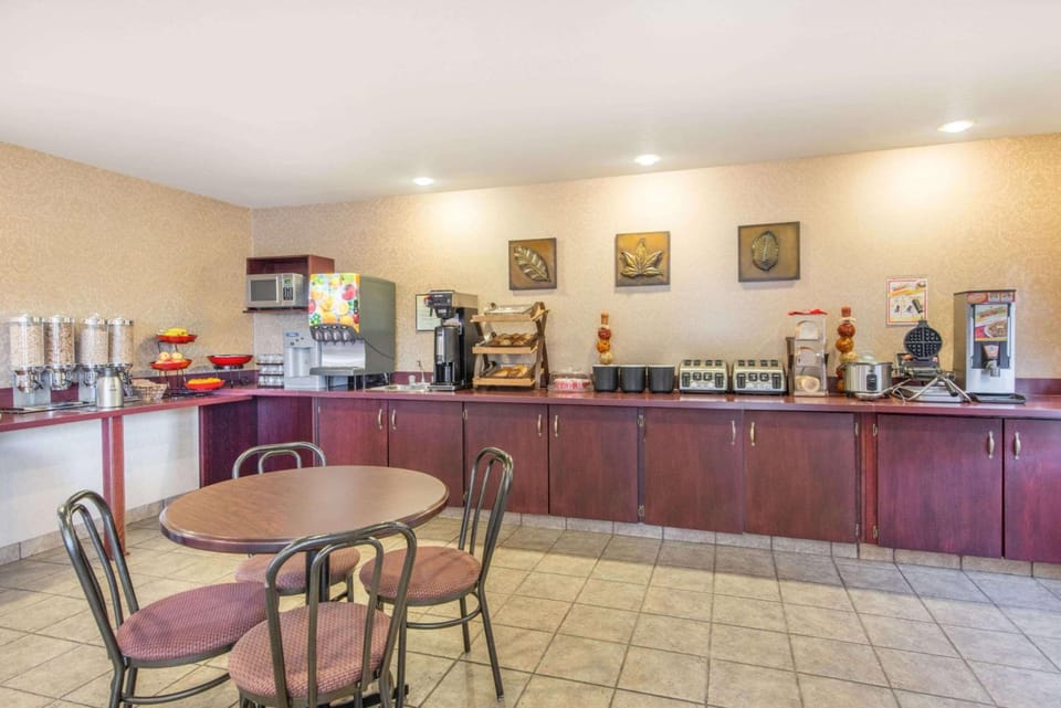 Gold Circle Inn Hotel in Lloydminster