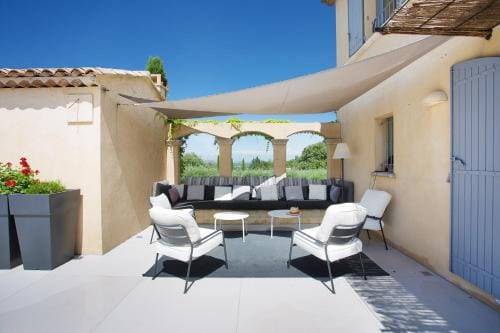 Villa Briali Pont Royal Hotel in Mallemort