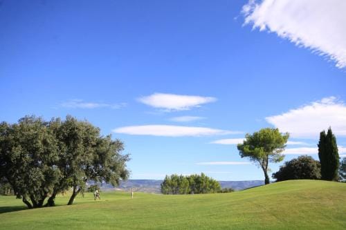 Villa Briali Pont Royal Hotel in Mallemort