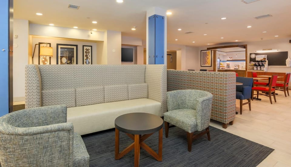Holiday Inn Express Las Vegas Stadium Area By IHG Hotel in Paradise