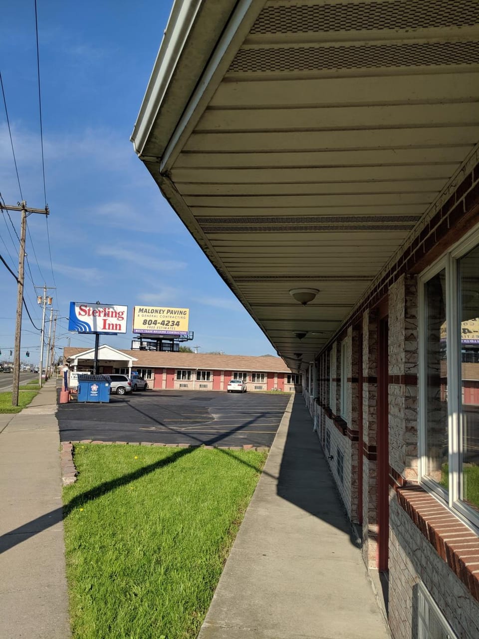 Sterling Inn near IAG Airport Hotel in Niagara Falls