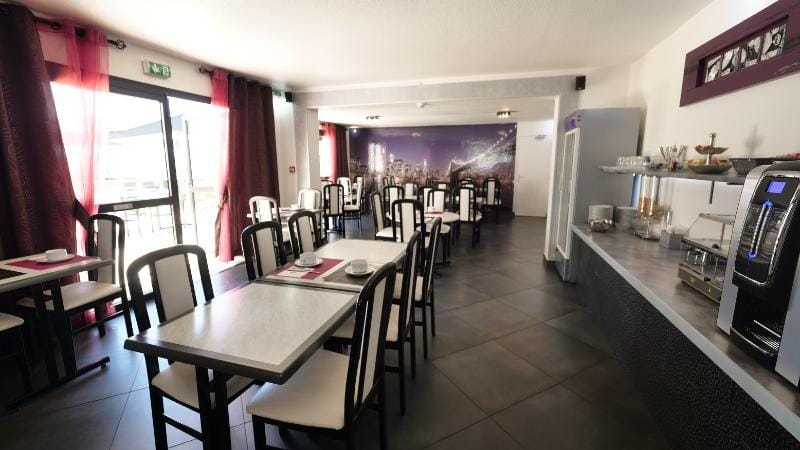Hotel Le Capricorne Hotel in Marmande